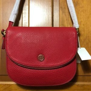 NWT: Tory Burch Robinson Pebbled Messenger Bag